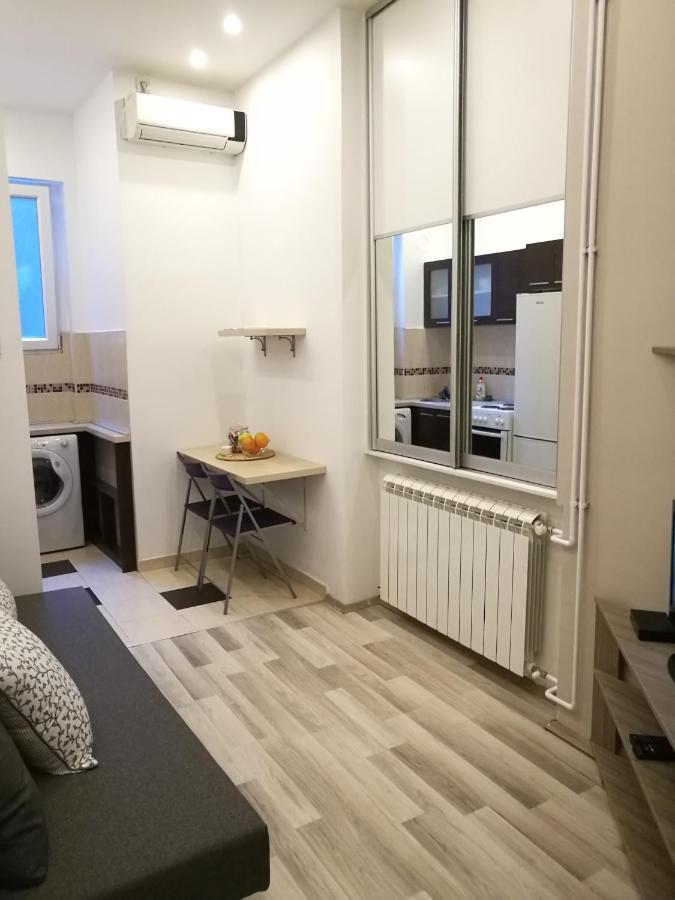 Apartment In The Heart Of Белград Екстер'єр фото